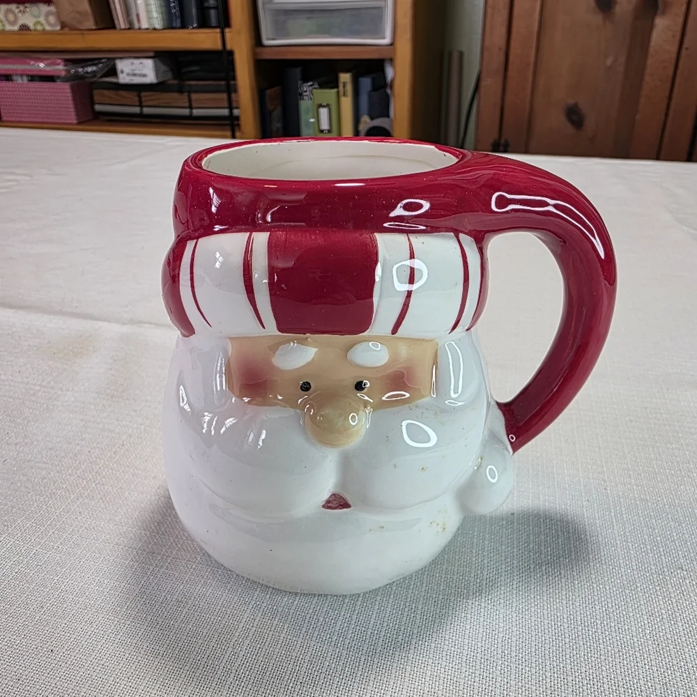Vintage Festive Santa Cocoa Mug Red and White EUC